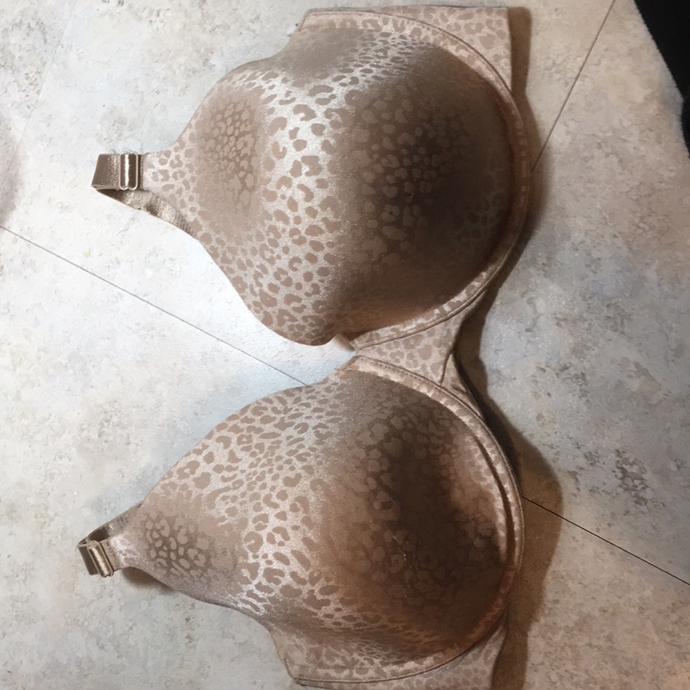 Lilyette self expressions bra 40 DD 40E Nude